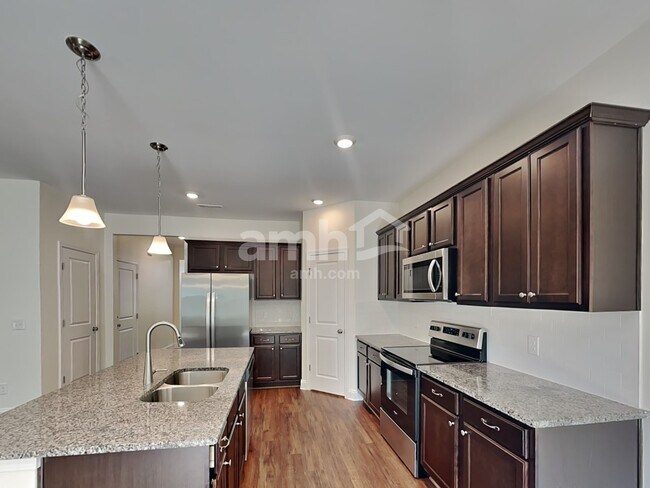 Building Photo - 5964 Hagar Vly Dr