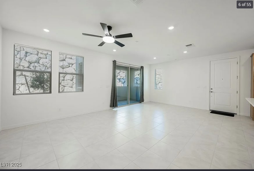 Building Photo - 2487 Altitude St