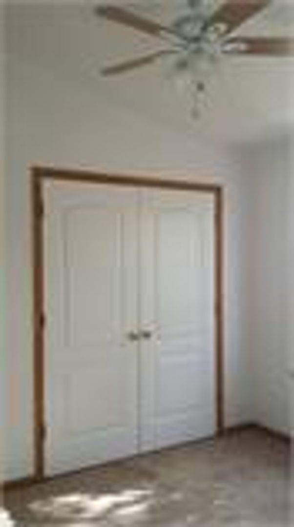 Building Photo - 1216 Mountview Dr