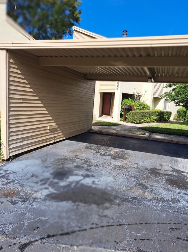 Building Photo - 2bed / 2ba condo - Price Reduced