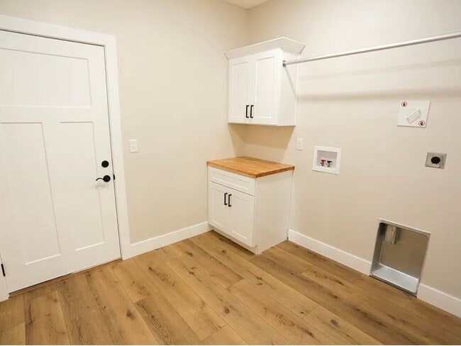 Building Photo - 140 Birch Crk Ln