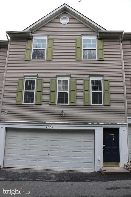 Primary Photo - 9664 Guilford Rd