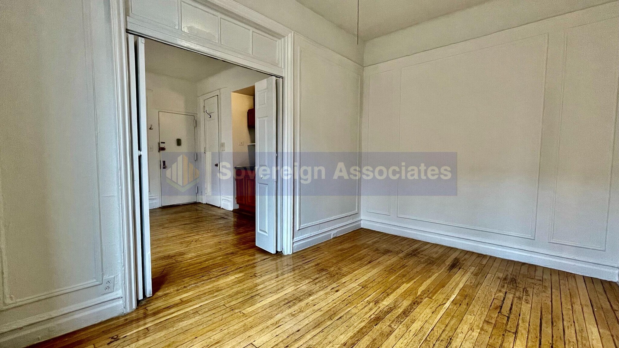 Building Photo - 45 Tiemann Pl