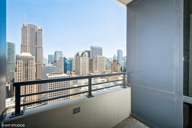 Building Photo - 235 W Van Buren St