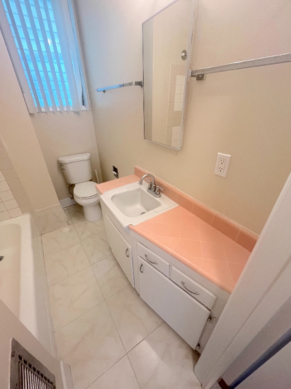 Building Photo - 170 S Chester Ave