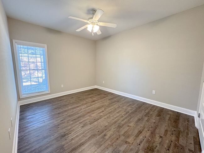 Building Photo - 35 Grove Cir