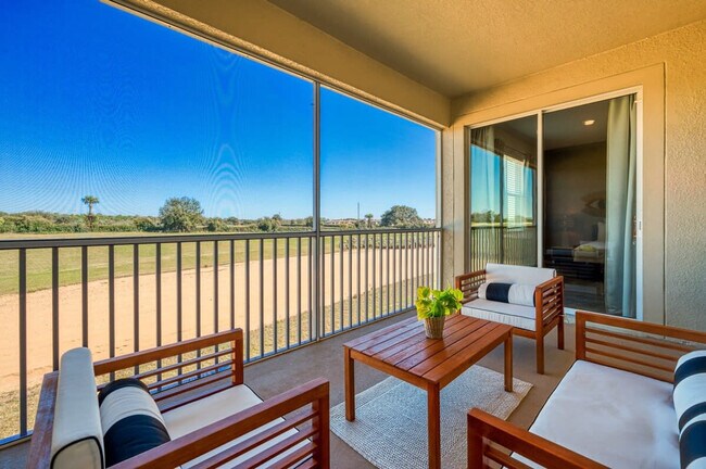 Building Photo - 833 Ocean Course Ave