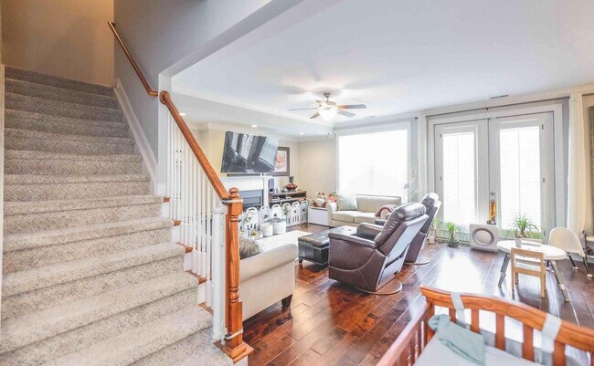 Building Photo - 3234 Beaumont Centre Cir