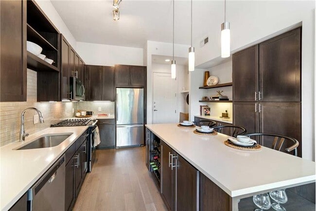 Building Photo - 3201 McKinney Ave