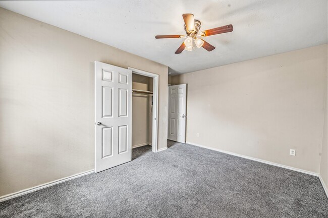 Building Photo - 7107 Piney Meadow Ct