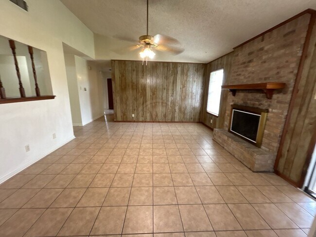 Building Photo - 2909 Trailridge Cir