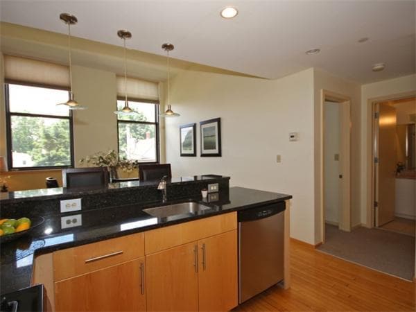 Building Photo - 68 Central Ave