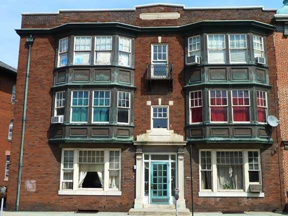 Primary Photo - 515 N 2nd St