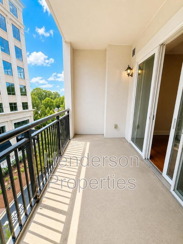 Building Photo - 4620 Piedmont Row Dr