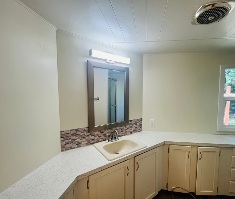 Building Photo - 14737 Wildlife Dr