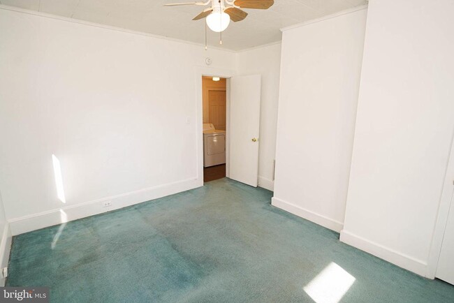 Building Photo - 415 E East St