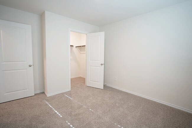 Building Photo - 7005 Cottonseed Dr