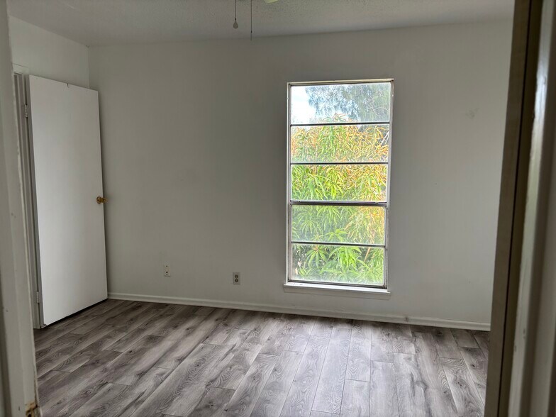 #2 Bedroom - 714 Continental Dr