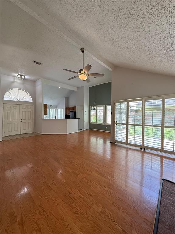 Building Photo - 4827 Sunshine Dr