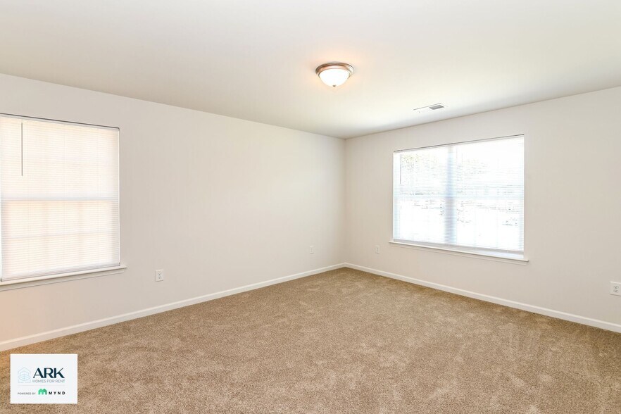 Building Photo - 7129 Plott Rd