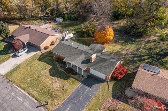 Building Photo - 126 Hampton Dr
