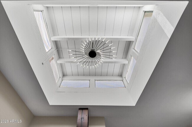 Building Photo - 7368 E Pleasant Run