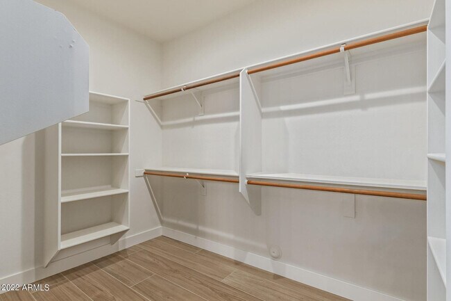 Building Photo - 13761 E Lupine Ave