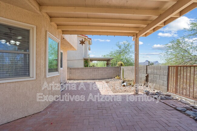 Building Photo - 9413 N Albatross Dr