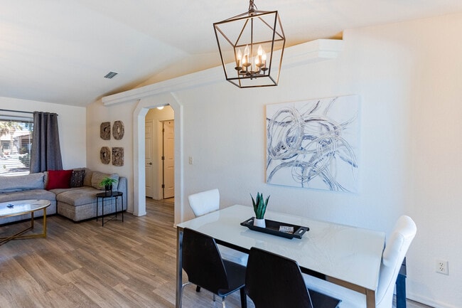 Building Photo - 3280 Rocking Horse Dr