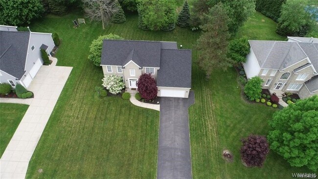 Building Photo - 5558 Martha's Vineyard