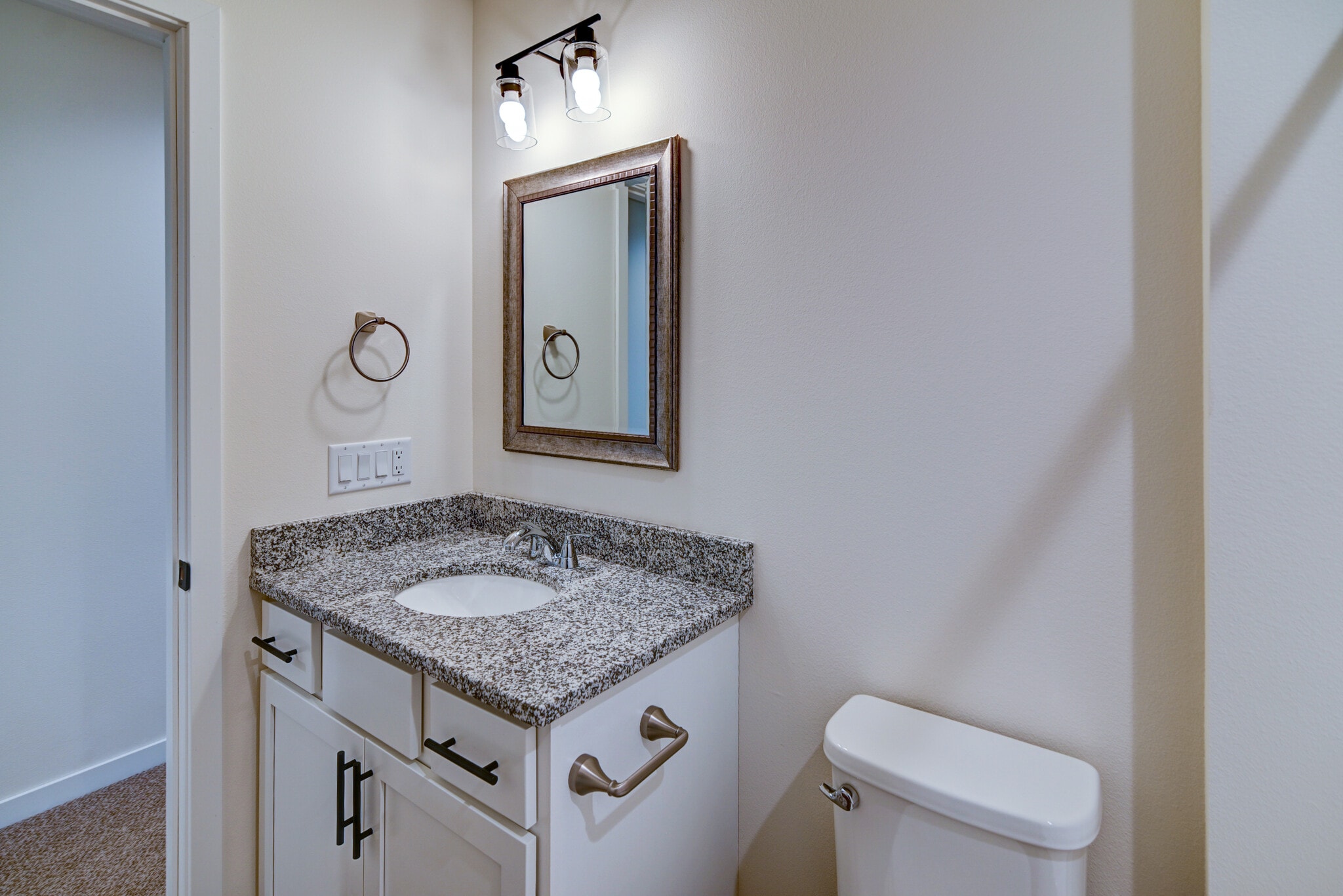 Building Photo - 4879 Lacy Rd