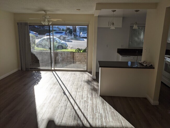 Building Photo - 108 N Helberta Ave