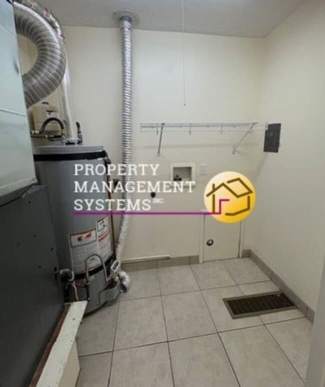 Building Photo - 1 Bedroom Apartment in SLC