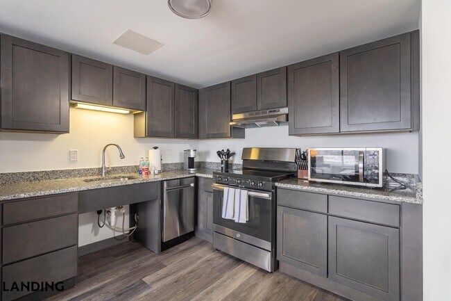 Building Photo - 50 Morgan St N