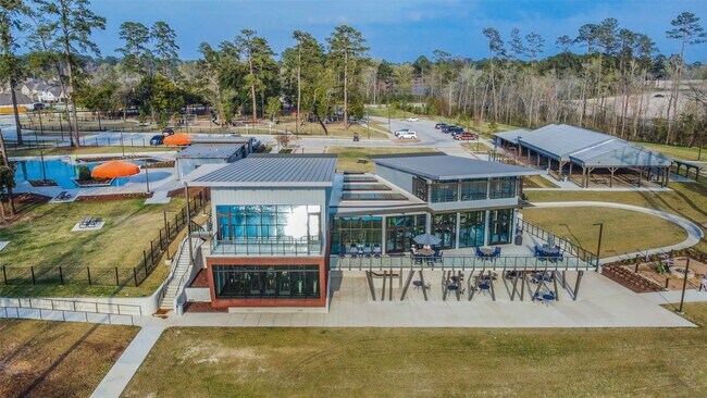 Building Photo - 550 Dry Fork Ln