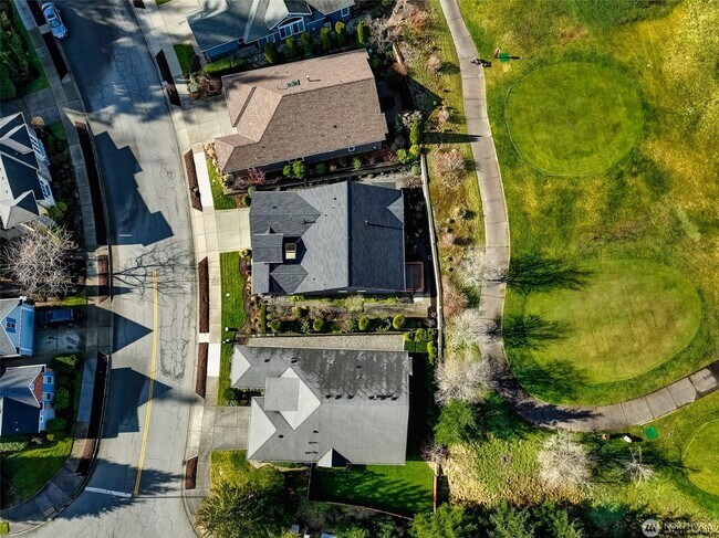 Building Photo - Spacious 2Br in Trilogy at Redmond Ridge 55+ Community