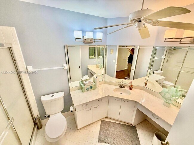 Building Photo - 5155 Europa Dr