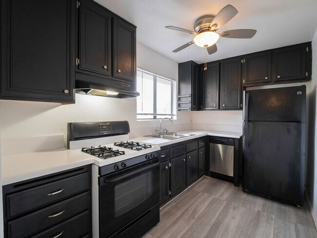 Building Photo - 243 S Avenue 50