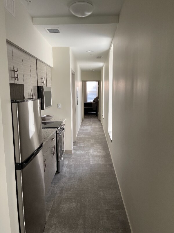 Building Photo - 1417 W9th St