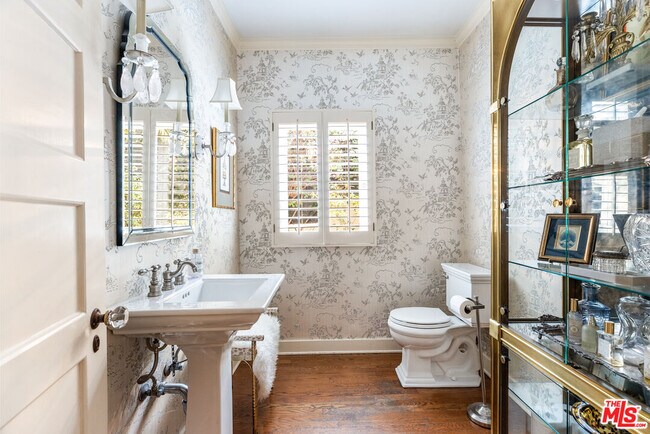 Building Photo - 175 W Channel Rd