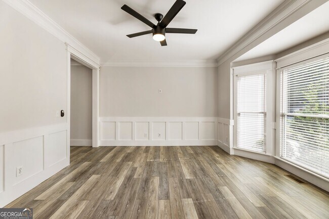 Building Photo - 330 Summerlin Dr