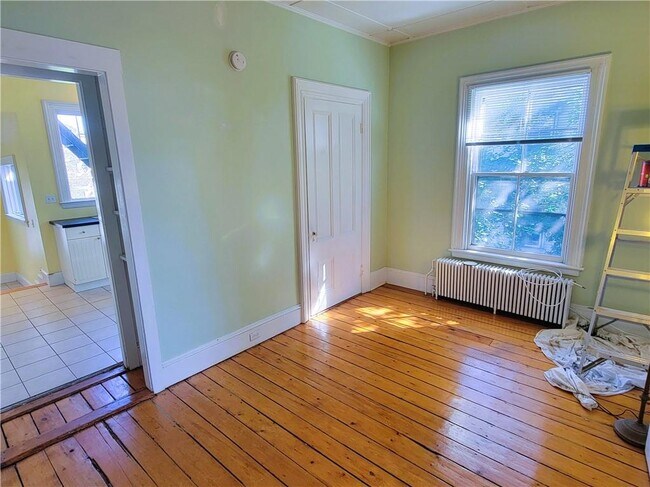 Building Photo - 106 Touro St