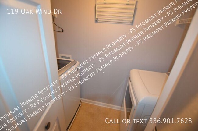 Building Photo - 119 Oak Wind Dr