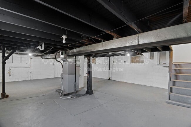 Building Photo - 3007 Hilleman Ave