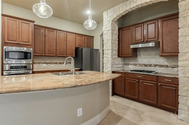 Building Photo - 32611 Waltham Crossing
