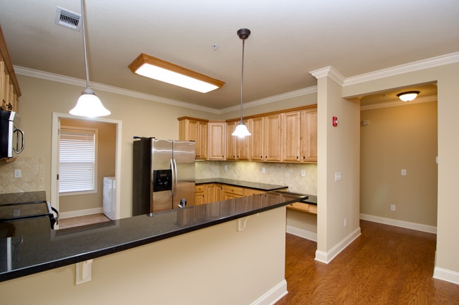Building Photo - Downtown Auburn Living on West Glenn – Wal...