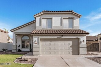 Building Photo - 3051 E Millbrae Ln