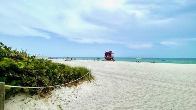 Building Photo - 6484 Indian Creek Dr