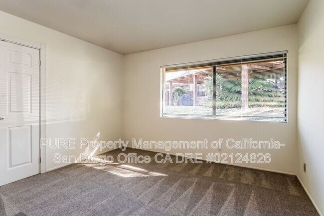 Building Photo - 2107 David Dr