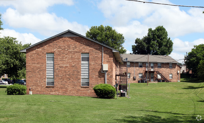 Building Photo - Colts Run Apartments
